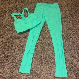 Gymshark leggings ONLY💚